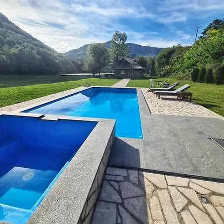 California Villa Rezine
